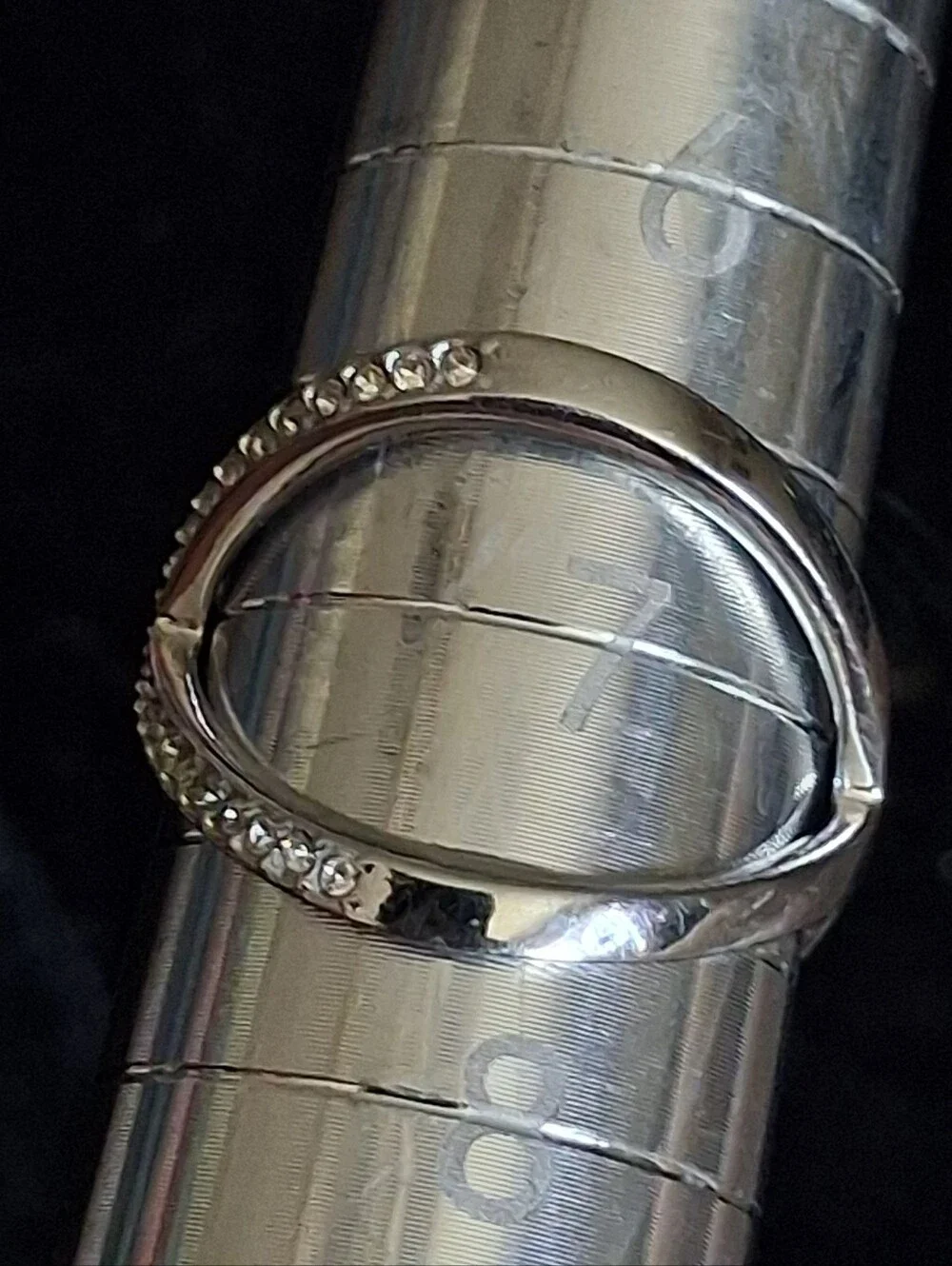 Michael Kors Crystal Pavé X-Design Silver Ring - Women's Fashion Jewelry Size 7